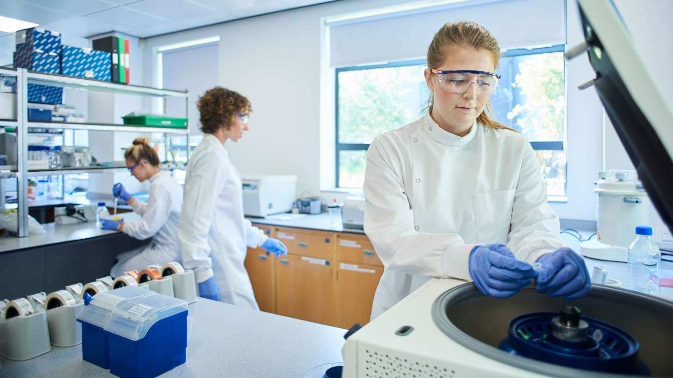 Blog - ATMPs: translating the expertise into a GMP process - QbD Group