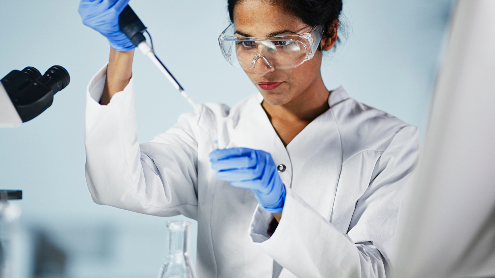 How to avoid non-compliance in the pharmaceutical industry - QbD Group