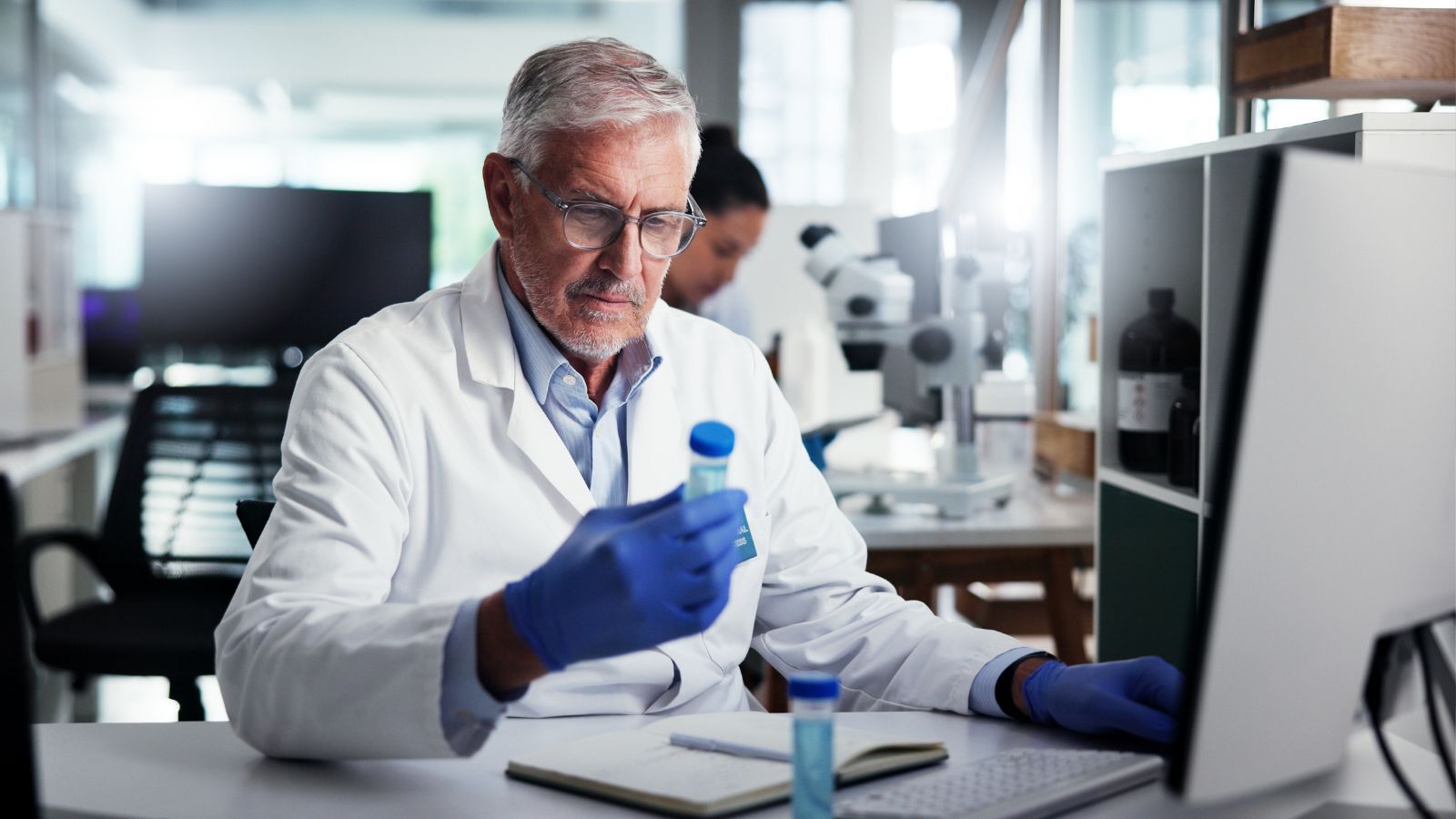 Preparación de una evaluación de riesgos de extraíbles y lixiviables